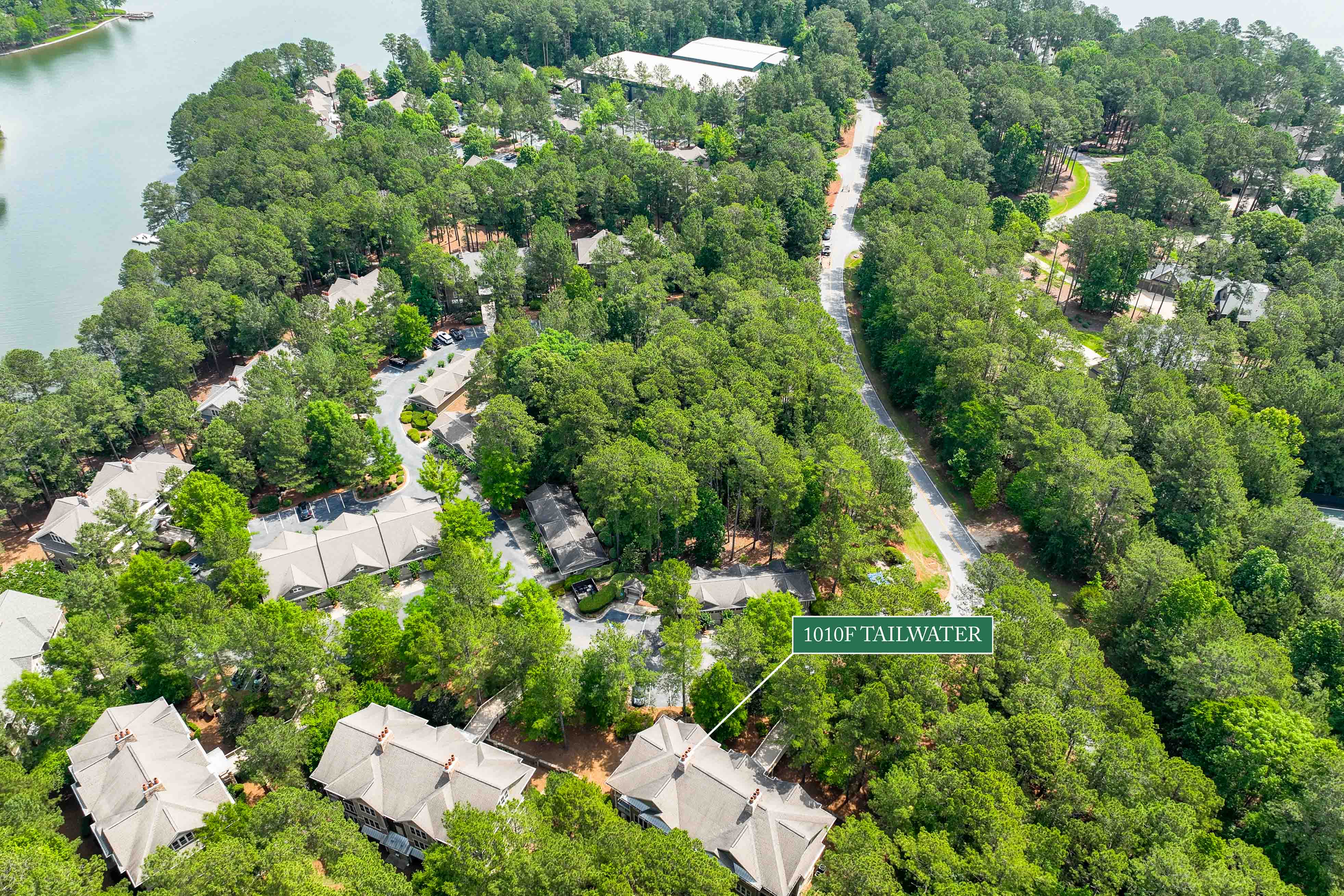 1010F Tailwater image 29